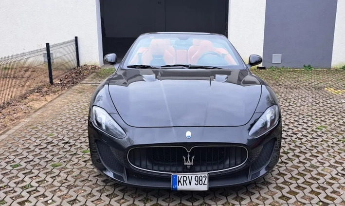 Maserati GranCabrio cena 350000 przebieg: 17000, rok produkcji 2014 z Poznań małe 67
